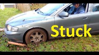 Car Stuck in Mud - Muddy driving