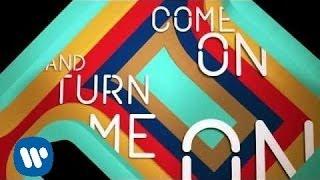 David Guetta - Turn Me On ft. Nicki Minaj Lyric Video