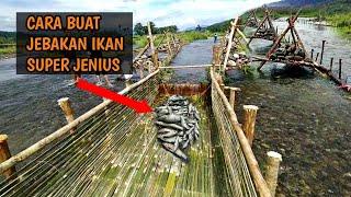 PROSES PEMBUATAN PERANGKAP IKAN TRADISIONAL SALUAR DI SUNGAI HASILNYA LUAR BIASA  JELAJAH NAGARI