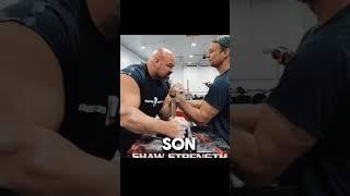 Creéis que conseguirán destronar a Levan #pulsoscallejeros #armwrestling #luchadebrazos #calistenia