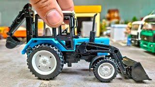 A BLUE TRACTOR with light and sound is coming New Technopark. About cars.