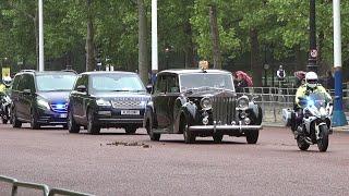 King Charles Queen Camilla & Prince William motorcades in London