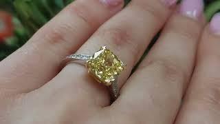 Tiffany 3.48 ct Fancy Yellow NOVO ring. 3.24 ct VS1