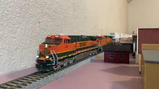 BNSF Intermodal train with manifest