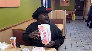 POPEYES CHICKEN AND METH REVIEW BY HPTV CH23 MAN ON THE STREETS OF LAS VEGAS 