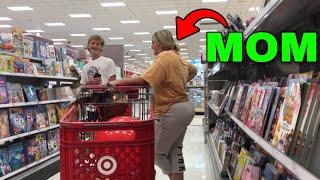 PICKING UP HOT MOMS