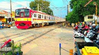 STREET VIEW  Palang Pintu Perlintasan Kereta Api KRL Bukit Duri