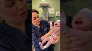 ۵دقیفه قبل بدنیا اومده #midwife #cute #nvd