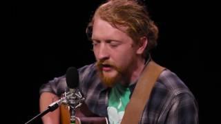 Tyler Childers - Keep Your Nose On The Grindstone