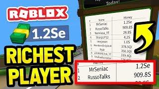 RICHEST PLAYER in ROBLOX BILLIONAIRE SIMULATOR