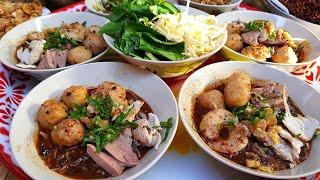 ึกับข้าวกับปลาโอ 799 ก๋วยเตี๋ยวเรือสูตรเต็ม หมูนุ่มตับนุ่ม น้ำซุปเข้มข้น Noodle in braised pork soup