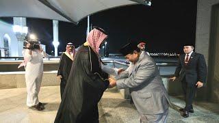 Momen Menhan Prabowo Subianto tiba di King Abdulaziz International Airport Jeddah Arab Saudi