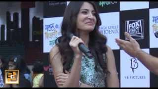 Anushka Sharmas WARDROBE MALFUNCTION at IIFA awards 2013