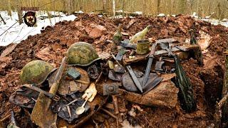 Невероятный Сохран находок из красной глины  WWII Relics from Red Clay