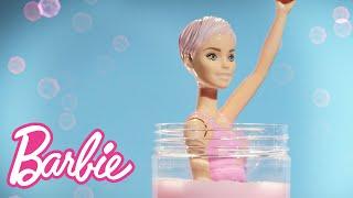 @Barbie  Barbie Color Reveal Fashion Show