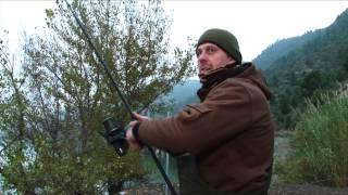 ***CARP FISHING TV*** Winter Carping on the River Ebro Spain...