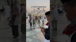 Pertama Kali Mualaf Inggris Sholat Di Mesjid Nabawi