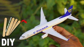 Make a cool Gemini jet Boeing 737-800 Ryanair out of ice cream sticks