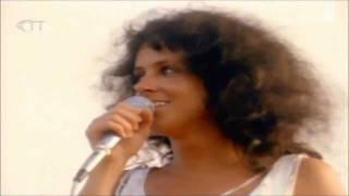 Jefferson Airplane - White Rabbit Live from Woodstock 1969 HD Lyrics.