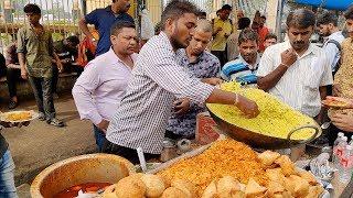 Breakfast Rush in Nagpur  Speedy Guy serving Poha to Crowd  Indian Street Food