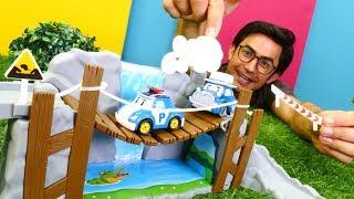 Robocar Poli için yeni oyuncak açılımı. Şimşekten ayrılan köprü