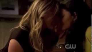 lesbian kiss scenes