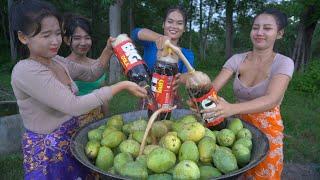 Green mango with Coca-cola cook recipe and eat - Amazing video