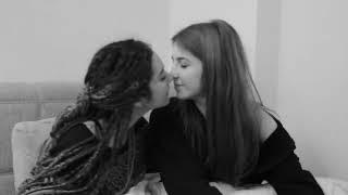 Melisa Kızgın - Melike Akfidan lezbiyen öpüşme sahnesi