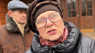 This old Russian couple is revolution-ready said they have nothing to lose