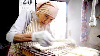 94-year-old Toshiko has been making exquisite Mitarashi dumplings with sincerity for 70 years