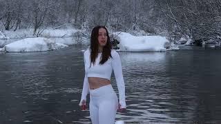 ICE SWIMMING ️ - 15°C DAILY WINTER ROUTINE IN RUSSIA