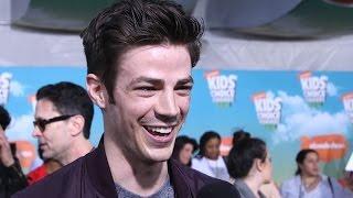 Grant Gustin Talks The Flashpoint Paradox & New Movie at Kids Choice Awards 2016