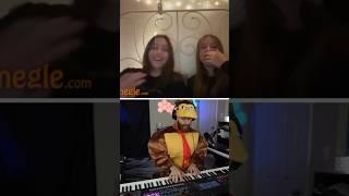 Pro Pianist Surprises Girls with Pretty Music #piano #omegle #music