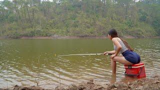 Girl Fishing  Big Tilapia Fishing  Fishing With Hooks