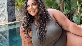 Diana Sirokai - Model Hungerian Curvy Body positive Plus Size Model Facts Biography