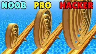 NOOB vs PRO vs HACKER in Spiral Roll