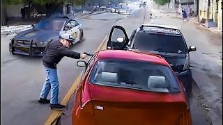 Best Moments Of Idiot Drivers