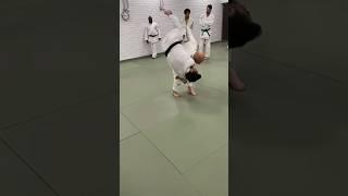 Cross over Ippon Seoi Nage into Kata Guruma #judo #bjj #judoka #judotraining