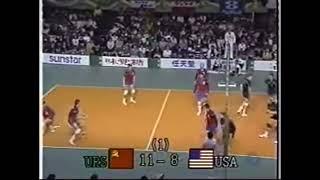 Karch Kiraly Shows Why He’s The Volleyball  By Bouncing A Ball Against Soviet Russia