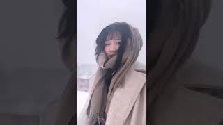 BTS Marsha Lenathea shooting MV terbaru pakai baju tebel