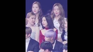 Jisoos reaction when V gave flying kiss  #jisoo #kimtaehyung #taesoo #vsoo