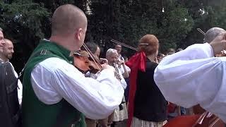 FOLKLOR NA SLETU - Slavn. průvod -FS JISKRA 58 Rozmarýn č.323 - Všesokol. slet 2024 Praha musaion