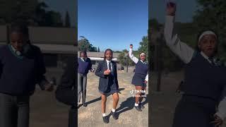 New amapiano dance challenge  #tiktok #amapianodancechallenge #souyoutela #amapiano #amapianolovers