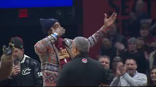 A standing ovation for J.R. Smith in Cleveland ️