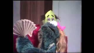 Classic Sesame Street - Cookie Monster And Tony Near And Far