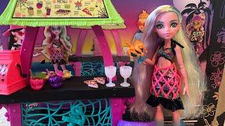 MONSTER HIGH G3 SCARADISE ISLAND LAGOONA SNACK SHACK PLAY SET DOLL REVIEW