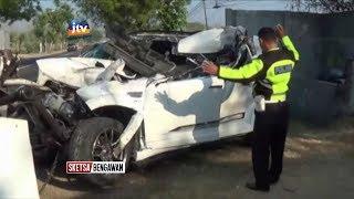 NGAWI - Daihatsu Terios Tabrak Truk Di Jalan Tol Ngawi - Solo