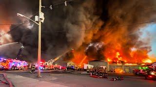 **MASSIVE Elizabeth NJ BLAZE** HEAVY FIRE Destroys HUGE Warehouse - Huge Smoke Cloud Travels to NYC