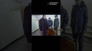 В Абайской области пытались пронести в колонию iPhone спрятанный в дверь