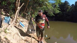 Em poucas horas de pescaria enchemos o saco de peixe Esse ponto é bom demais